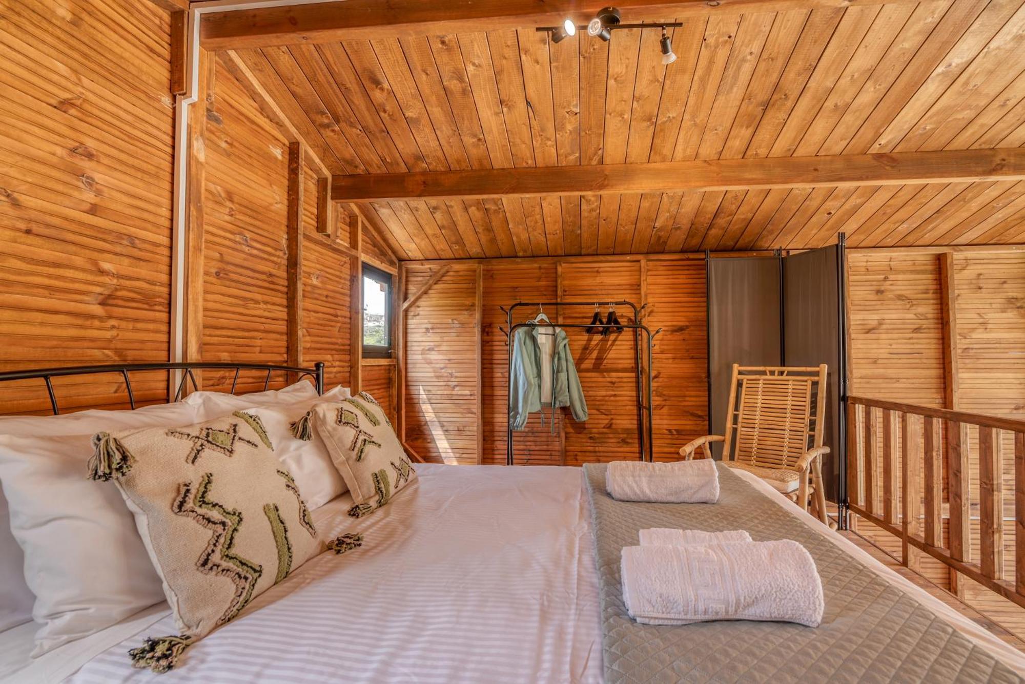 Wooden House Apartments Kalathenai ภายนอก รูปภาพ